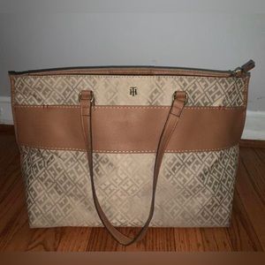 Tommy Hilfiger Tote